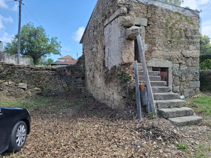 Moradia T4 para Venda em Espariz e Sinde Foto 22
