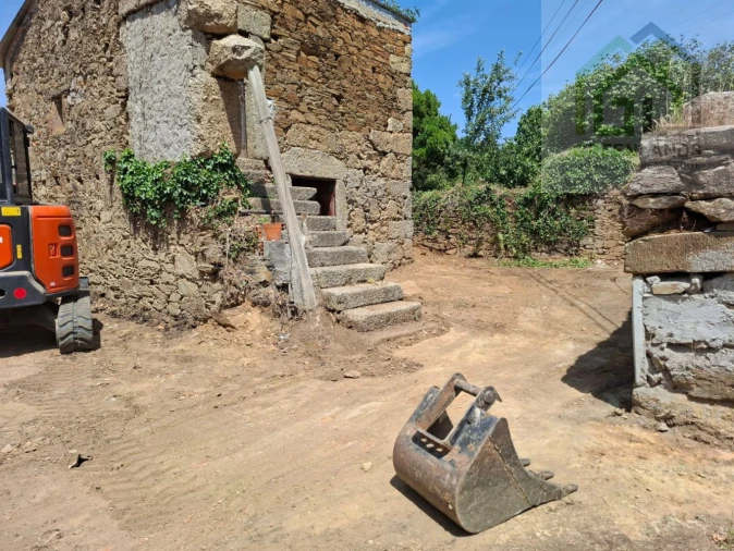 Moradia T4 para Venda em Espariz e Sinde Foto 52