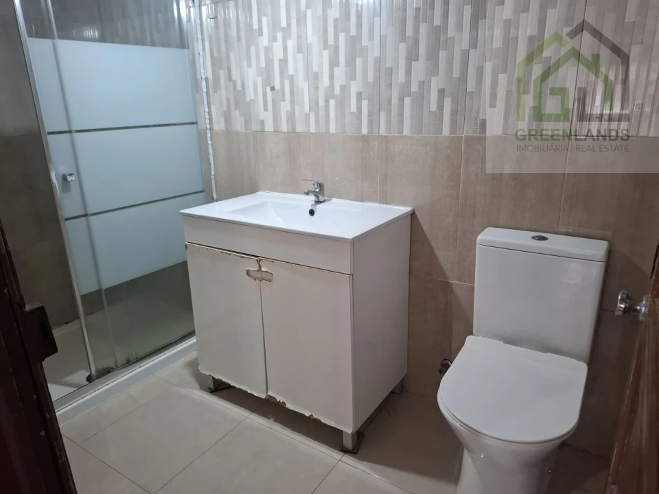 Moradia T4 para Venda em Espariz e Sinde Foto 31