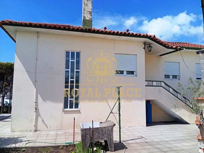 Moradia T4 para Venda em São Paio de Oleiros Foto 9