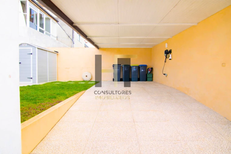 Apartamento T2 para Venda em Castêlo da Maia Foto 19