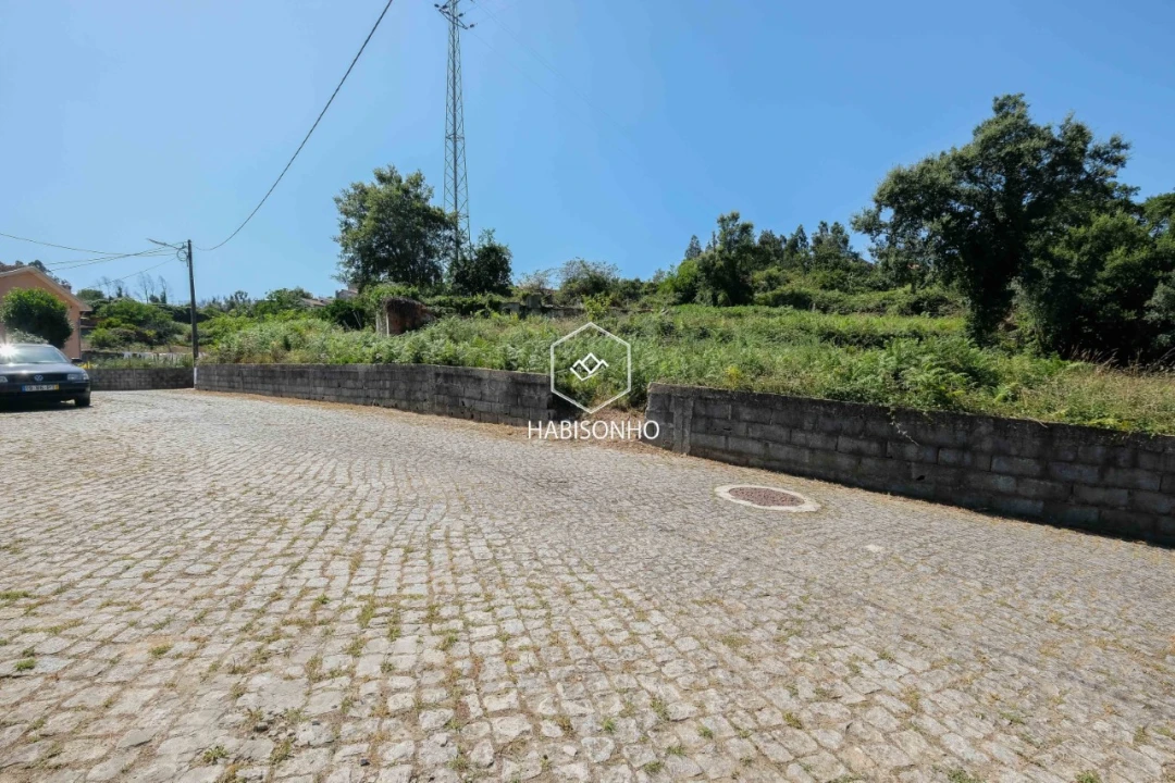 Terreno para Venda em Fânzeres e São Pedro da Cova Foto 11