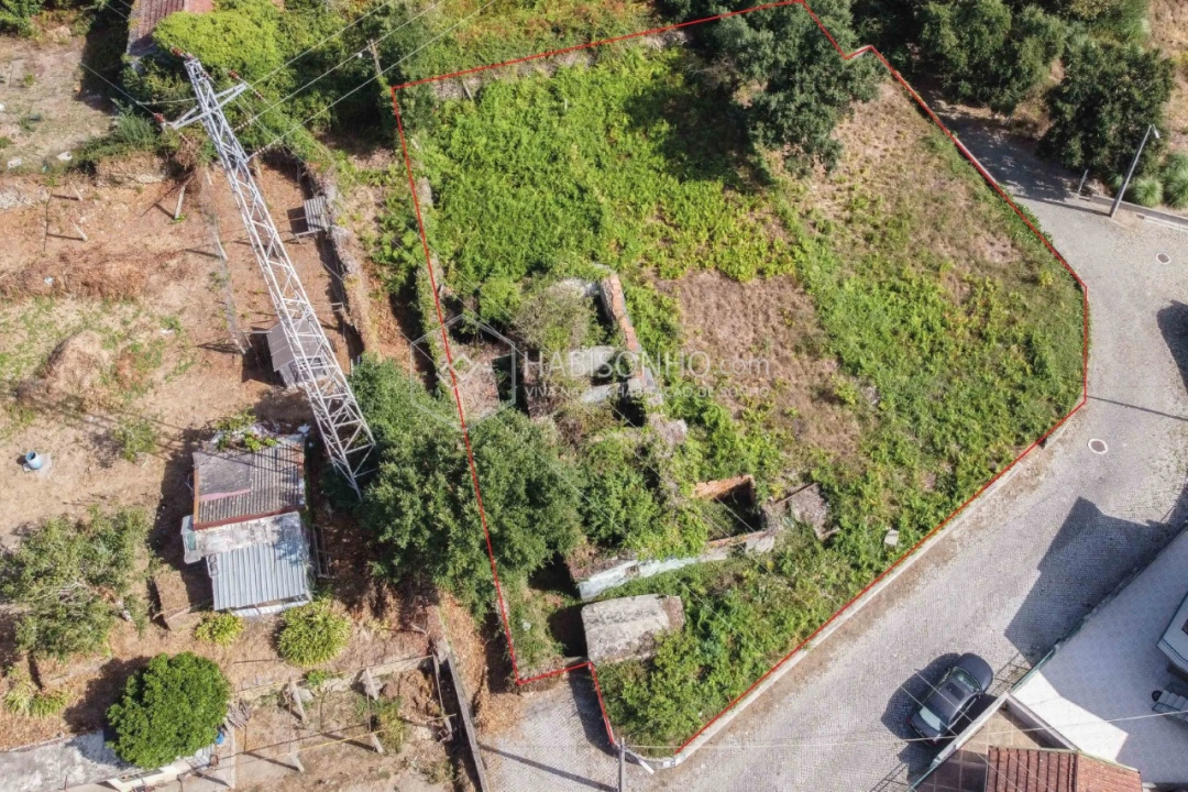 Terreno para Venda em Fânzeres e São Pedro da Cova Foto 3