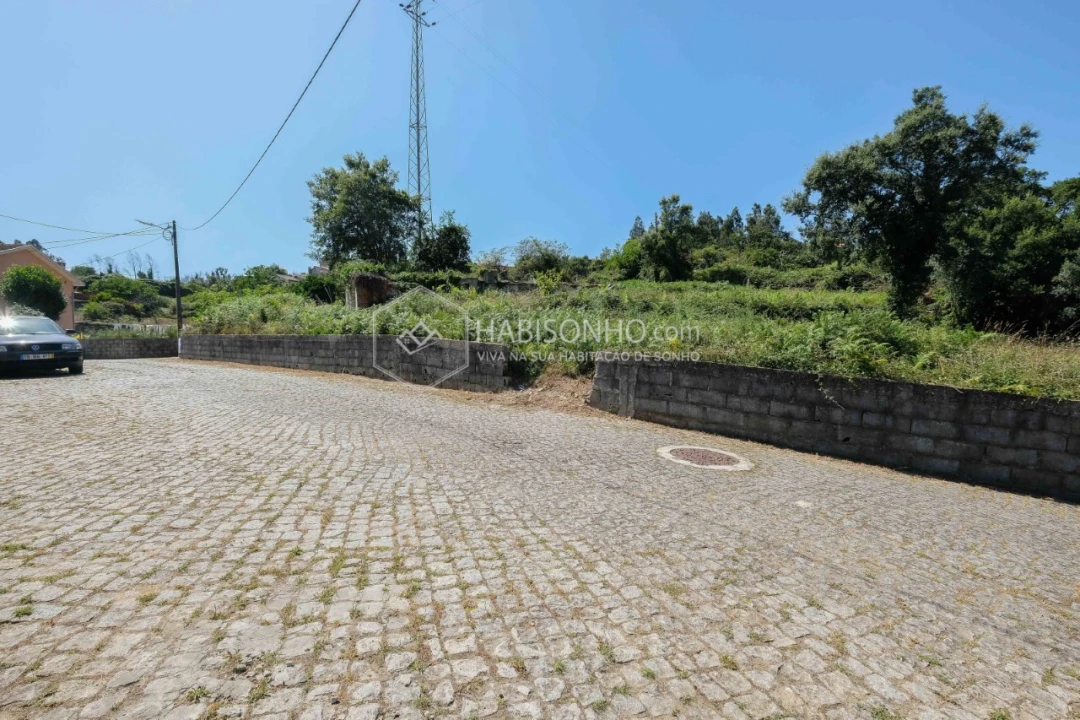 Terreno para Venda em Fânzeres e São Pedro da Cova Foto 11