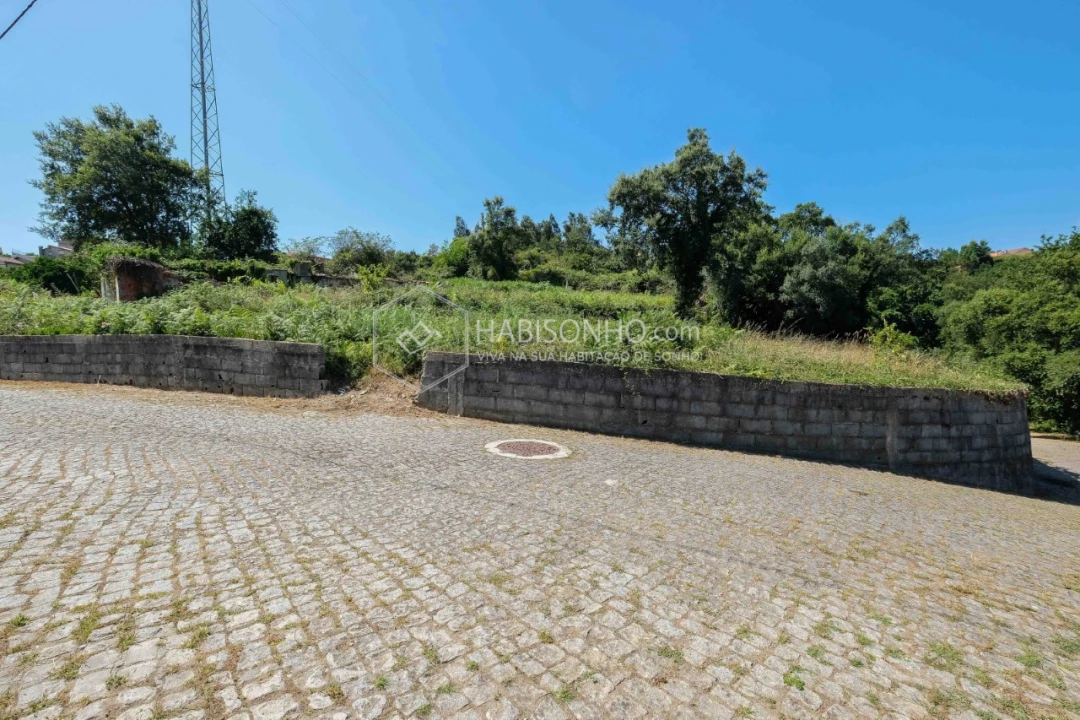 Terreno para Venda em Fânzeres e São Pedro da Cova Foto 12