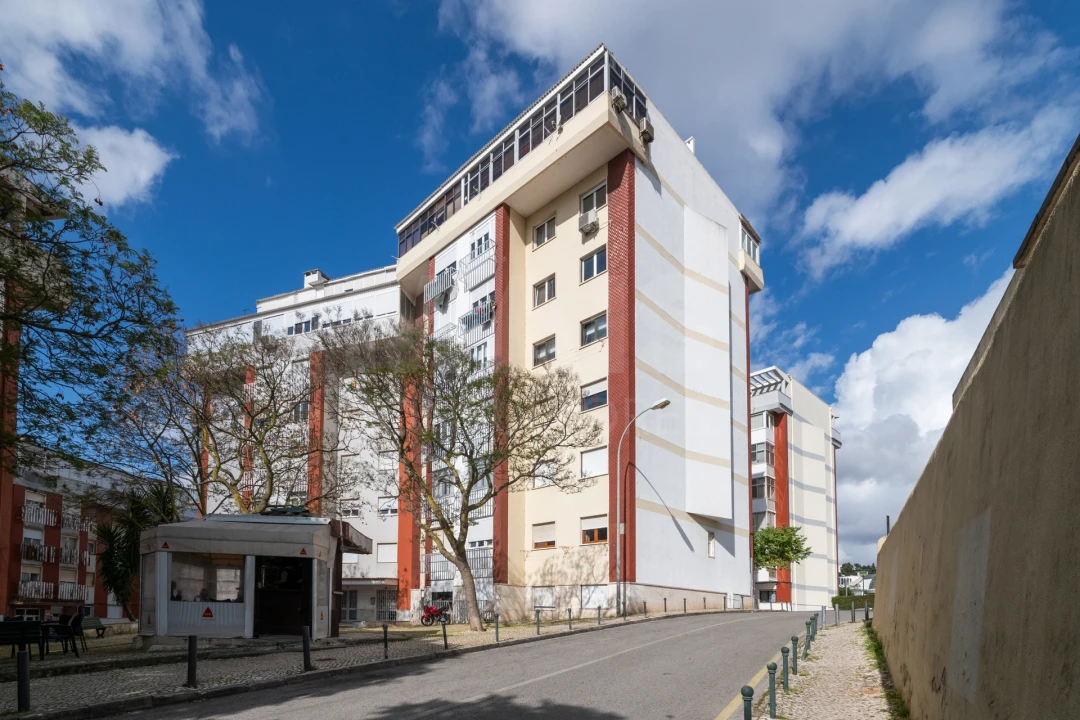 Apartamento T4 para Venda em Oeiras e São Julião da Barra, Paço de Arcos e Caxias Foto 3