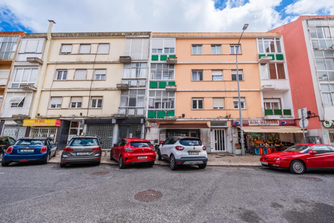 Apartamento T2 para Venda em Venteira Foto 32