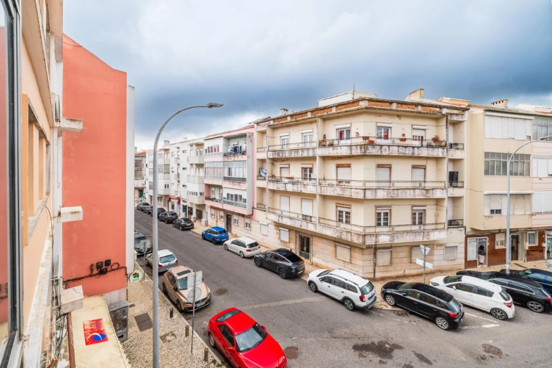 Apartamento T2 para Venda em Venteira Foto 36