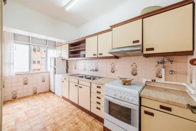 Apartamento T2 para Venda em Venteira