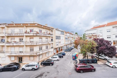 Apartamento T2 para Venda em Venteira