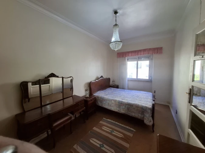 Apartamento T2 para Venda em Venteira Foto 3