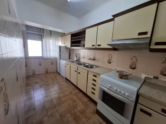 Apartamento T2 para Venda em Venteira Foto 8