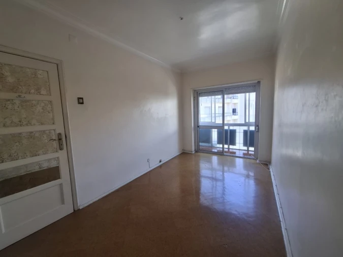 Apartamento T2 para Venda em Venteira Foto 24