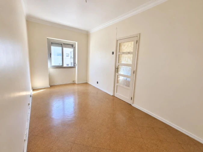 Apartamento T2 para Venda em Venteira Foto 6