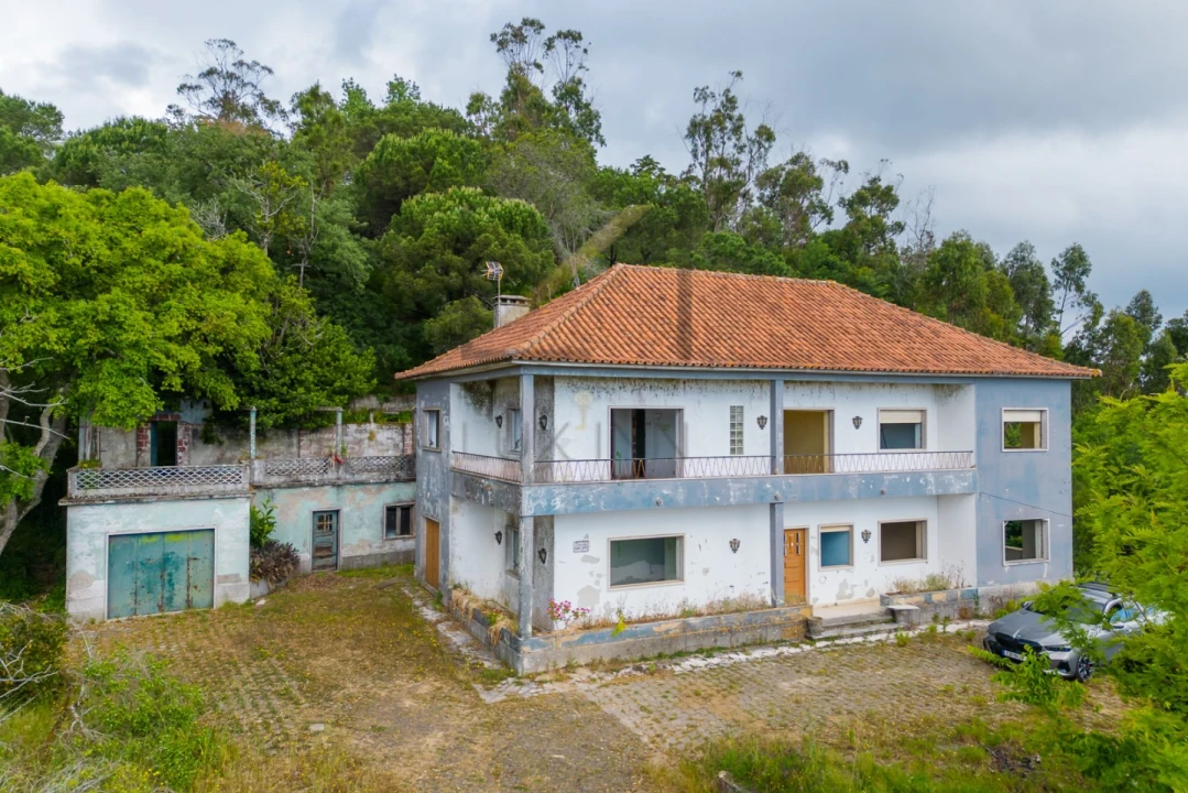 Moradia T6 para Venda em Venda do Pinheiro e Santo Estêvão das Galés Foto 16