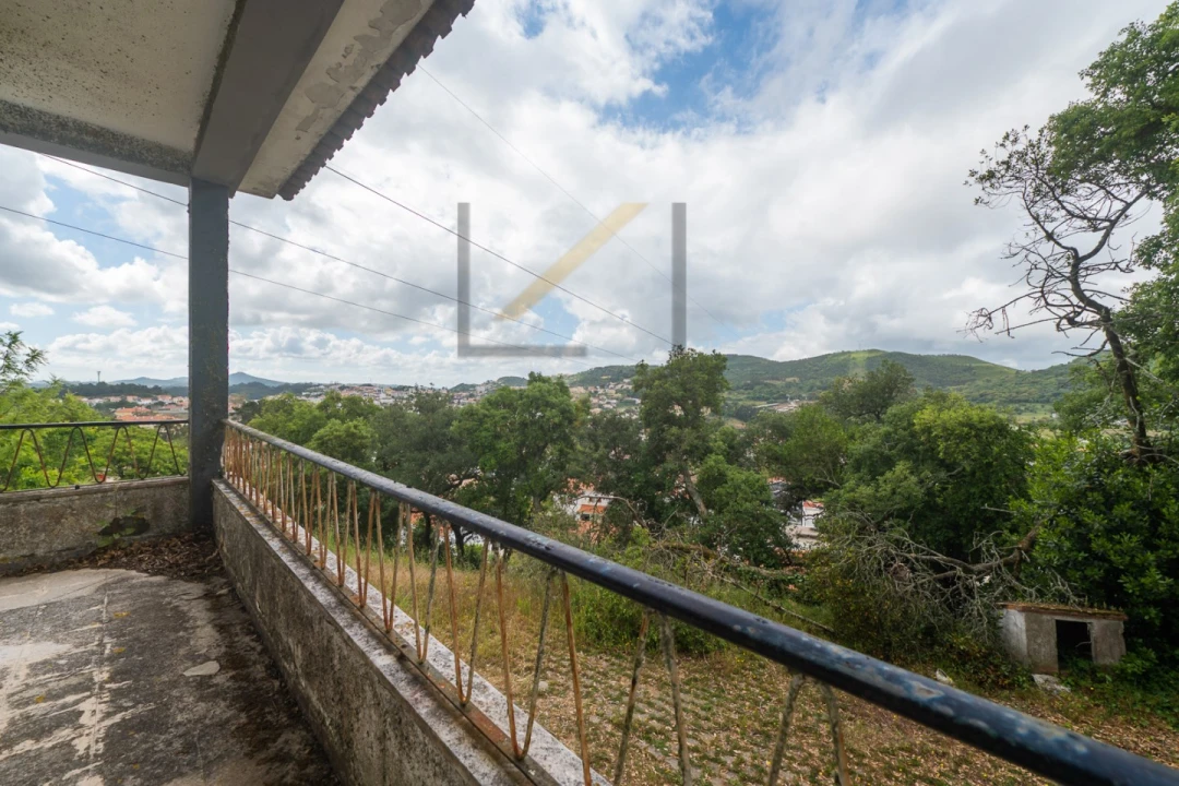 Moradia T6 para Venda em Venda do Pinheiro e Santo Estêvão das Galés Foto 20