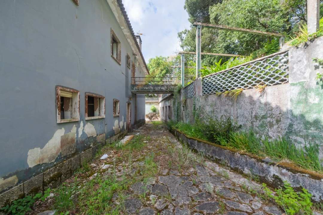 Moradia T6 para Venda em Venda do Pinheiro e Santo Estêvão das Galés Foto 27