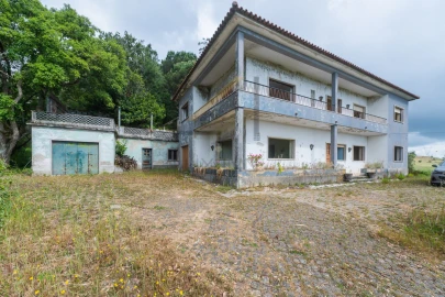 Moradia T6 para Venda em Venda do Pinheiro e Santo Estêvão das Galés