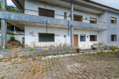 Moradia T6 para Venda em Venda do Pinheiro e Santo Estêvão das Galés