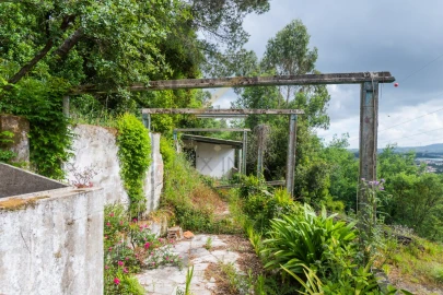 Moradia T6 para Venda em Venda do Pinheiro e Santo Estêvão das Galés
