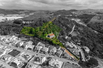 Moradia T6 para Venda em Venda do Pinheiro e Santo Estêvão das Galés