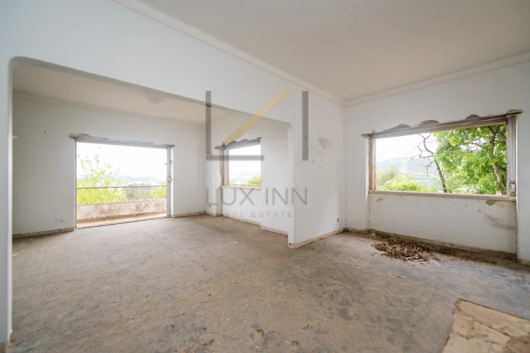 Moradia T6 para Venda em Venda do Pinheiro e Santo Estêvão das Galés Foto 19