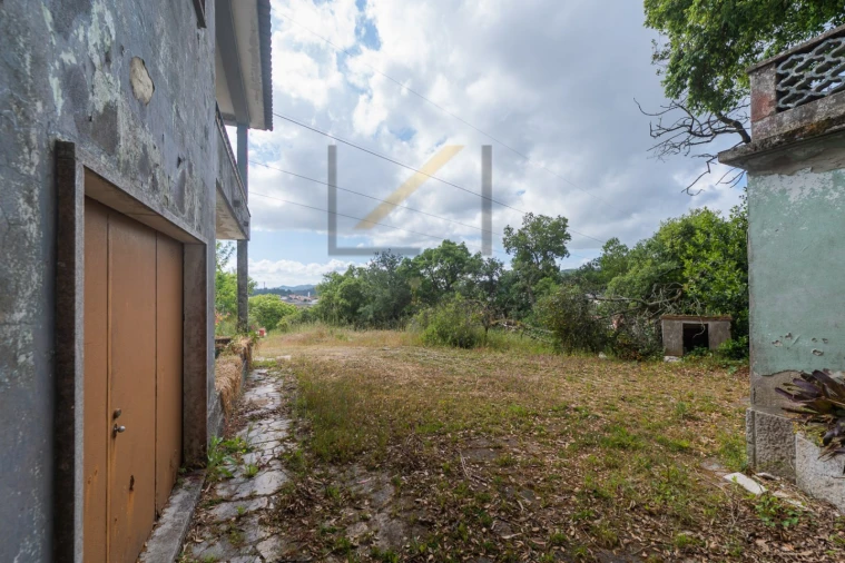 Moradia T6 para Venda em Venda do Pinheiro e Santo Estêvão das Galés Foto 25