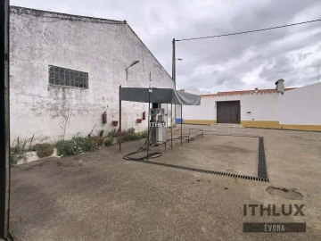 Armazém para Venda em Montoito