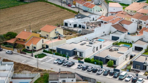 Moradia T4 para Venda em Atouguia da Baleia