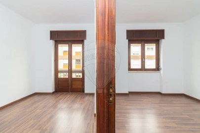 Apartamento T3 para Arrendamento em Vila Franca de Xira