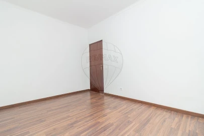 Apartamento T3 para Arrendamento em Vila Franca de Xira