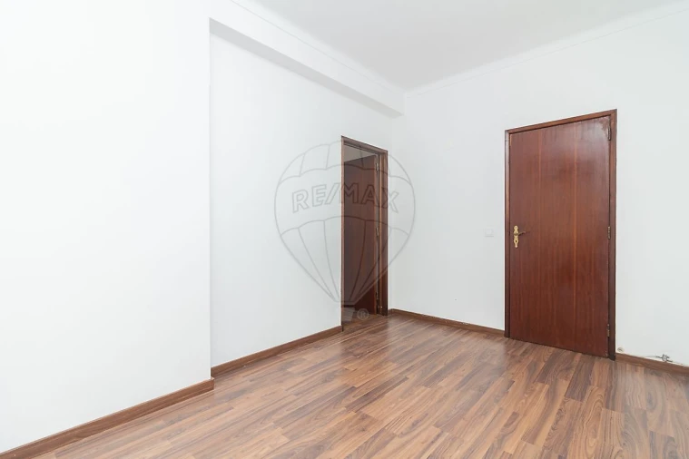 Apartamento T3 para Arrendamento em Vila Franca de Xira Foto 4