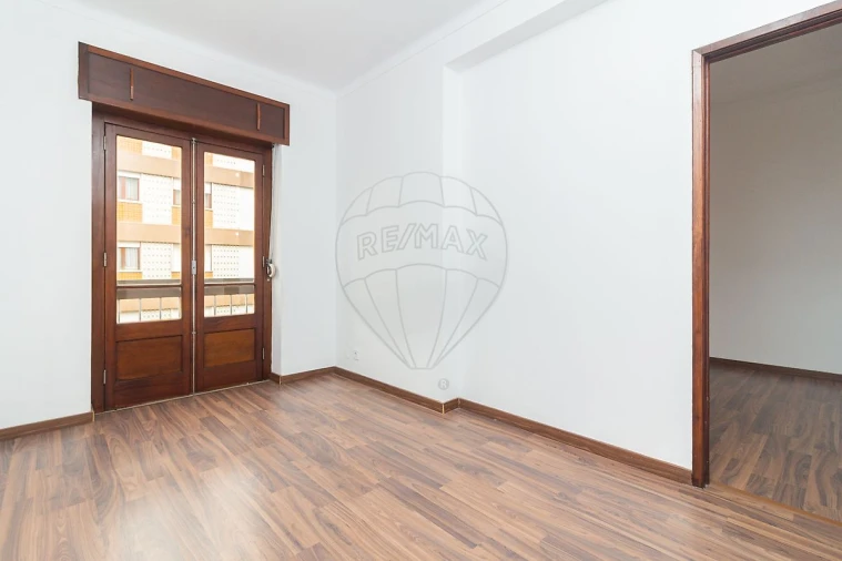 Apartamento T3 para Arrendamento em Vila Franca de Xira Foto 2