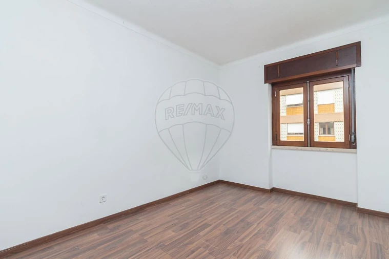 Apartamento T3 para Arrendamento em Vila Franca de Xira Foto 10
