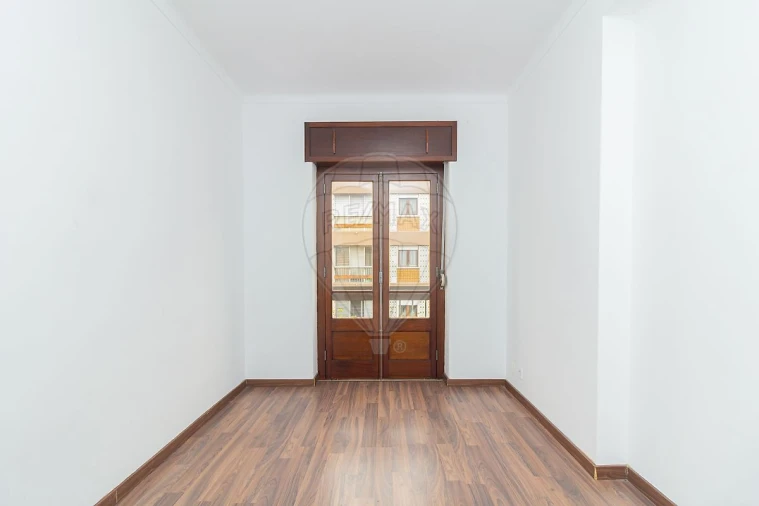 Apartamento T3 para Arrendamento em Vila Franca de Xira Foto 6