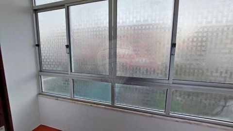 Apartamento T2 para Venda em Algueirão-Mem Martins