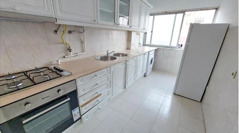 Apartamento T2 para Venda em Algueirão-Mem Martins