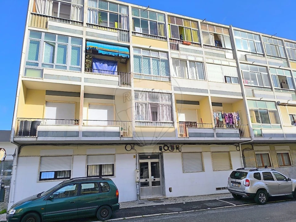 Apartamento T2 para Venda em Algueirão-Mem Martins Foto 20
