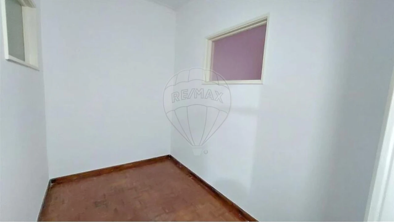 Apartamento T2 para Venda em Algueirão-Mem Martins Foto 13