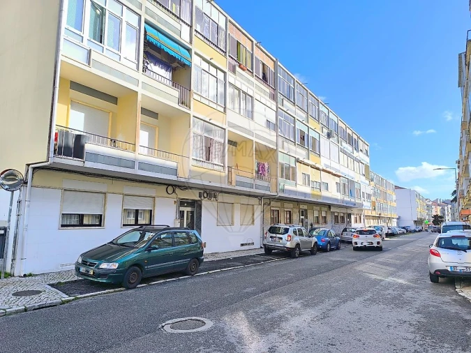 Apartamento T2 para Venda em Algueirão-Mem Martins Foto 26