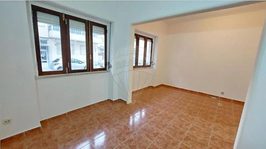 Apartamento T2 para Venda em Algueirão-Mem Martins Foto 9
