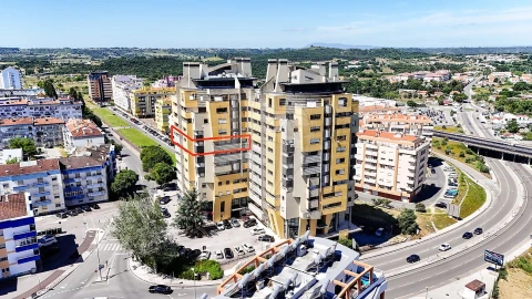 Apartamento T4 para Venda em Marvila, Ribeira Santarém, São Salvador, São Nicolau