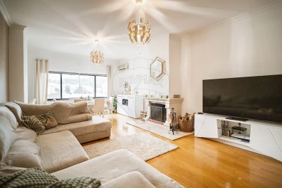 Apartamento T4 para Venda em Marvila, Ribeira Santarém, São Salvador, São Nicolau