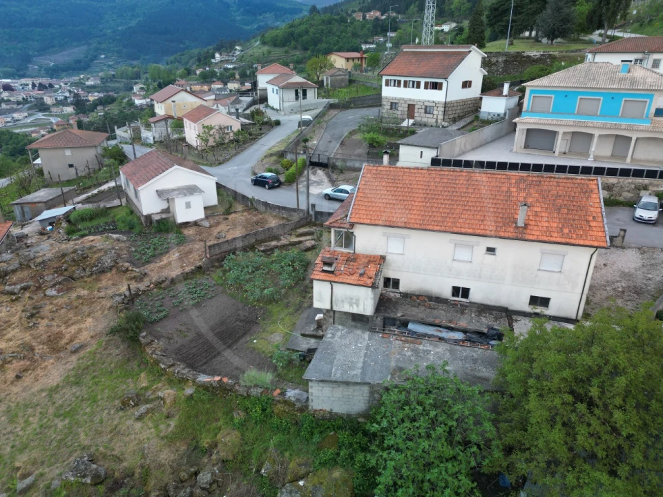 Moradia T4 para Venda em Salvador e Santo Aleixo de Além-Tâmega Foto 3