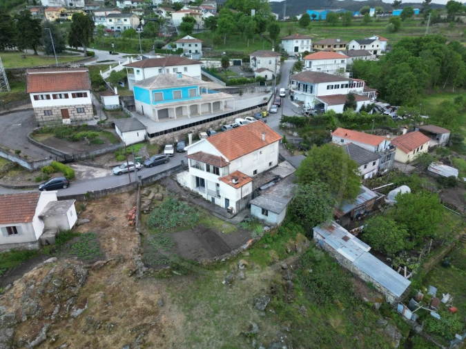Moradia T4 para Venda em Salvador e Santo Aleixo de Além-Tâmega Foto 2