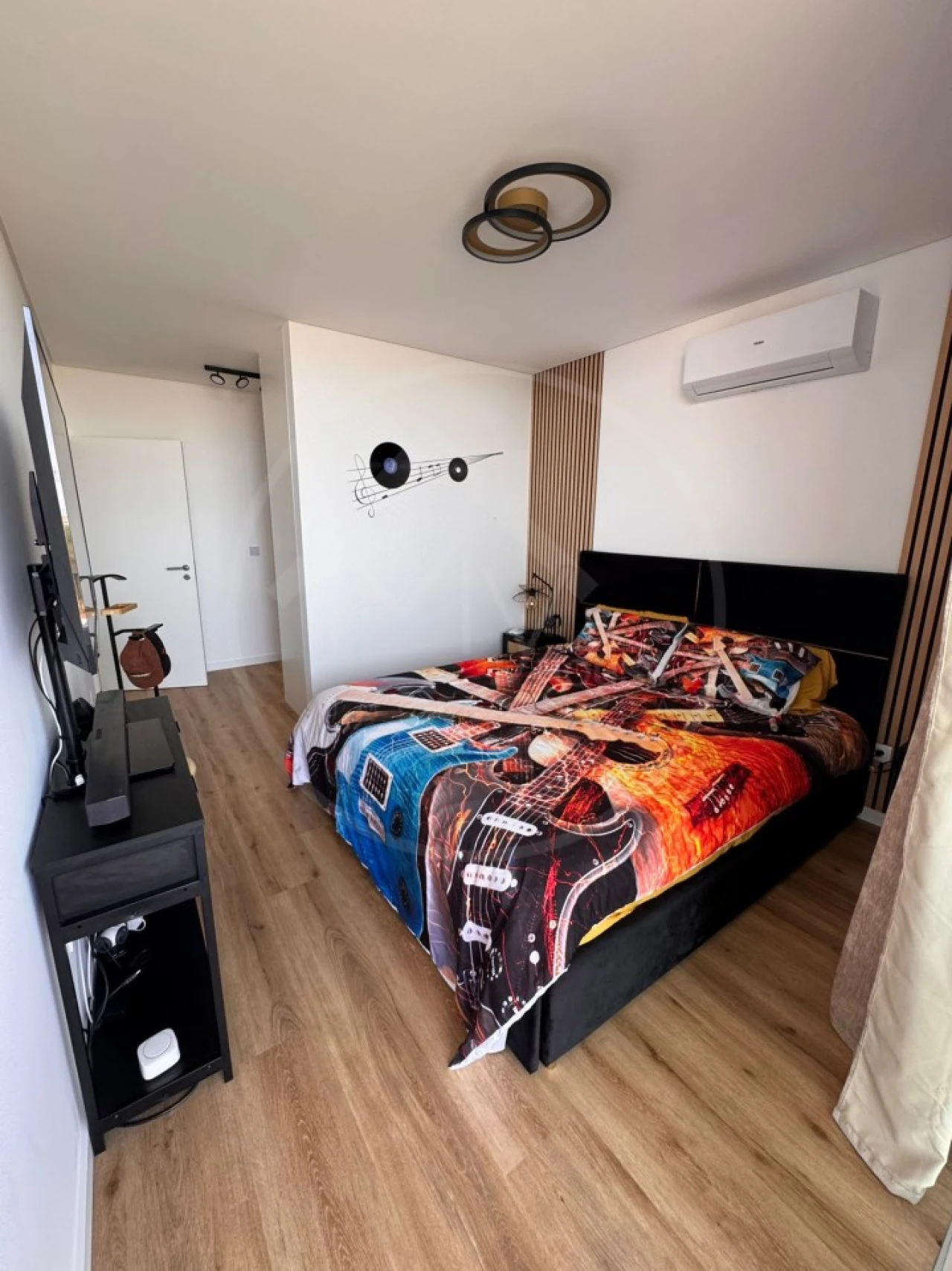 Apartamento T2 para Venda em Estreito de Camara de Lobos Foto 21