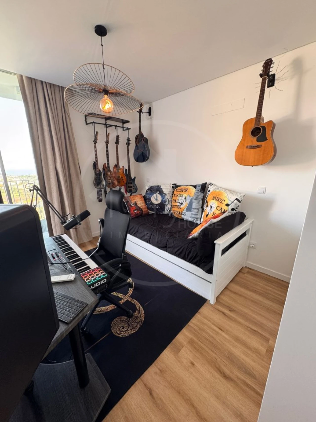 Apartamento T2 para Venda em Estreito de Camara de Lobos Foto 24