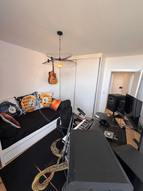 Apartamento T2 para Venda em Estreito de Camara de Lobos