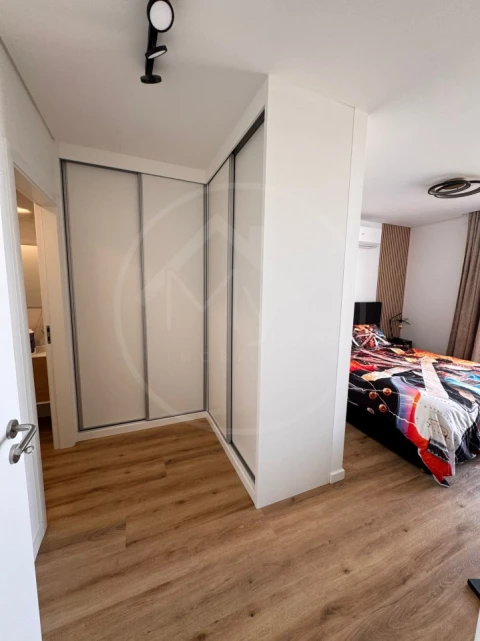 Apartamento T2 para Venda em Estreito de Camara de Lobos