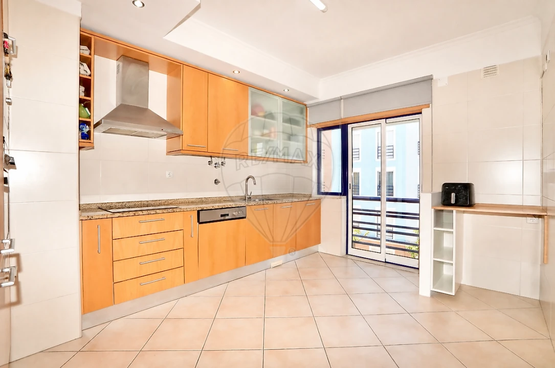 Apartamento T2 para Venda em Samora Correia Foto 5